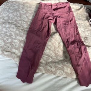 LULU LEGGINGS OLD STYLE BUT GOOD CONDITION